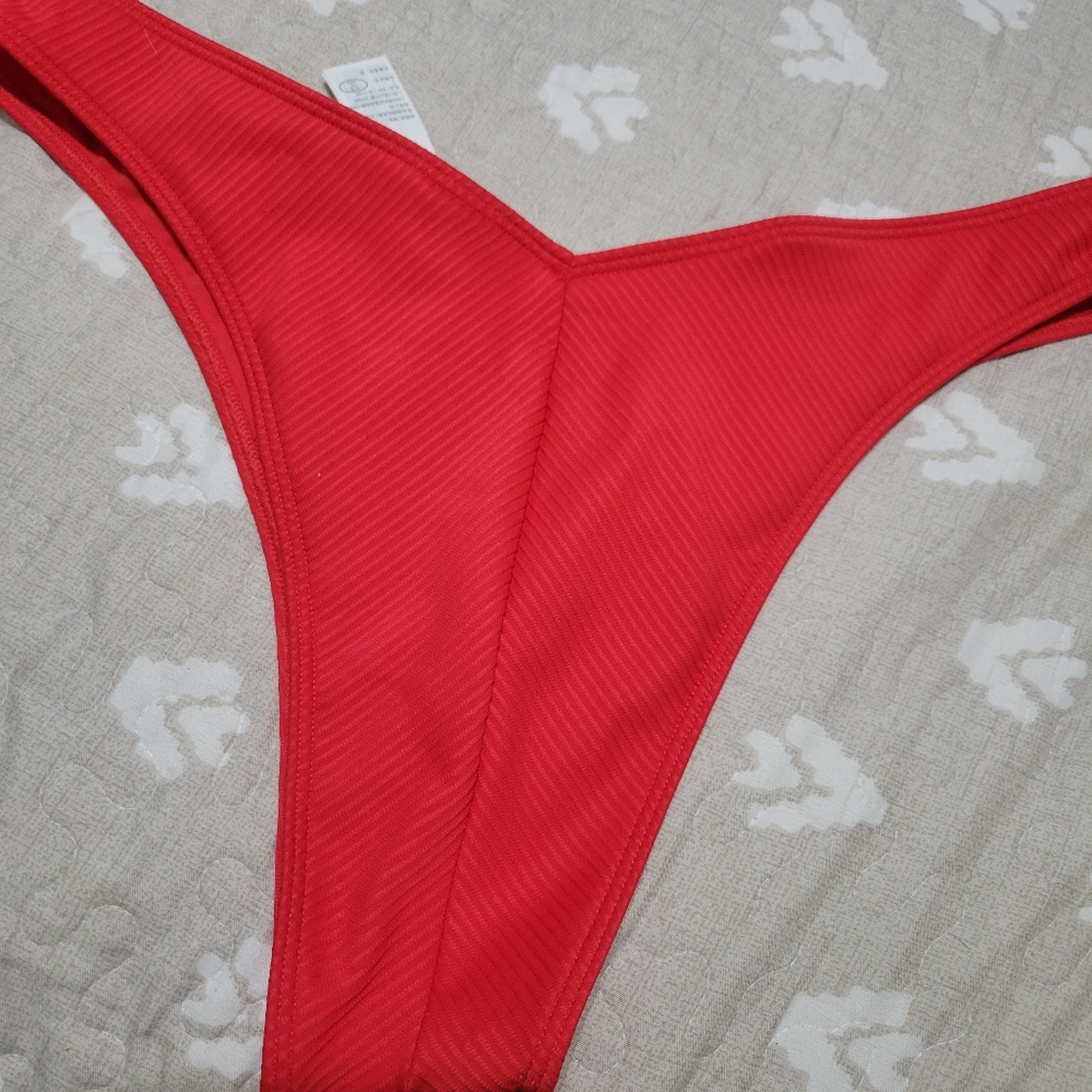 NWT - Hollister - Bikini Bottoms (Cheekiest)